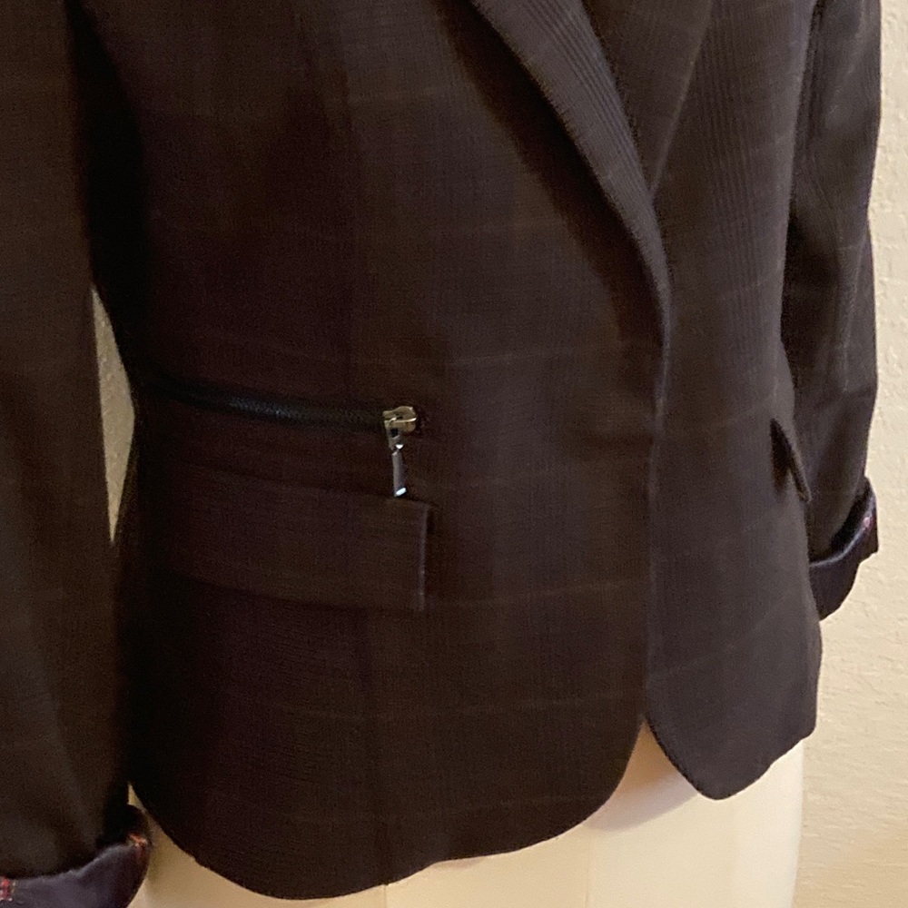 Vintage Fitted Brown Blazer with Eclectic Lining - Picture 3 of 11